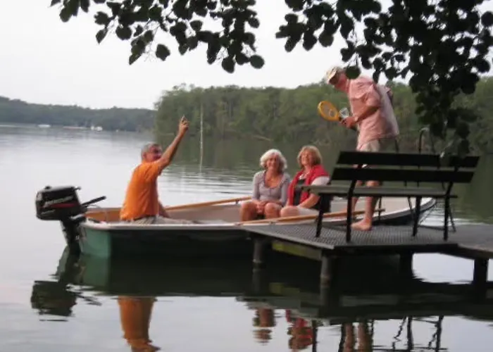 假日公园 Am Haussee *